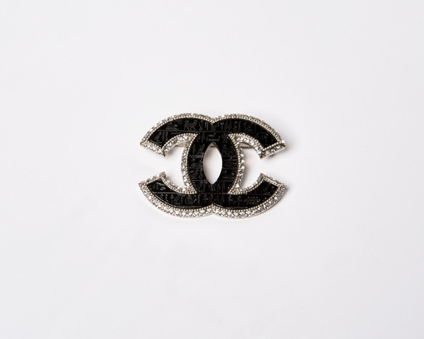 Chanel – Broche CC collection